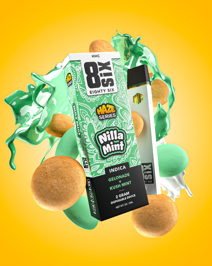Nilla Mint HHC disposable with cookies and mint cream around it